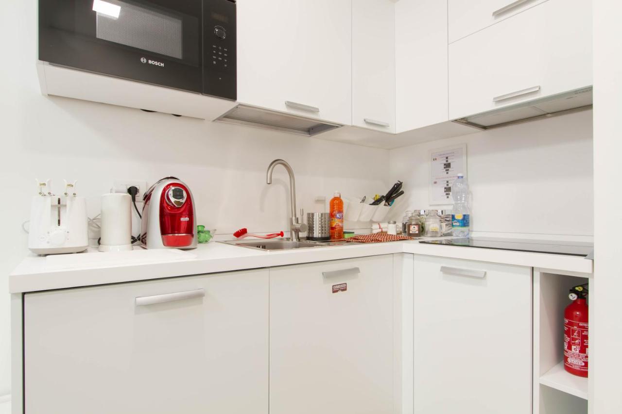 Metro Plaza Apartment -Buenos Aires Milano Esterno foto